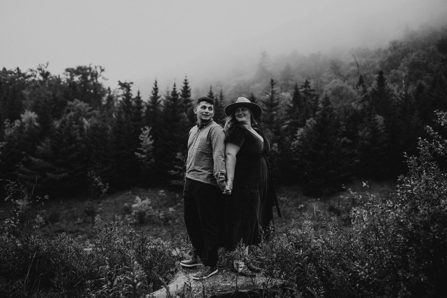 Engagement photoshoot in the white mountains of New Hampshire during peak foliage season.