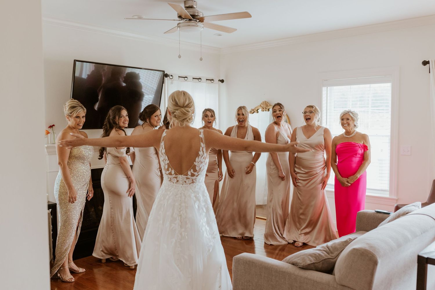 Bridesmaids first look NH