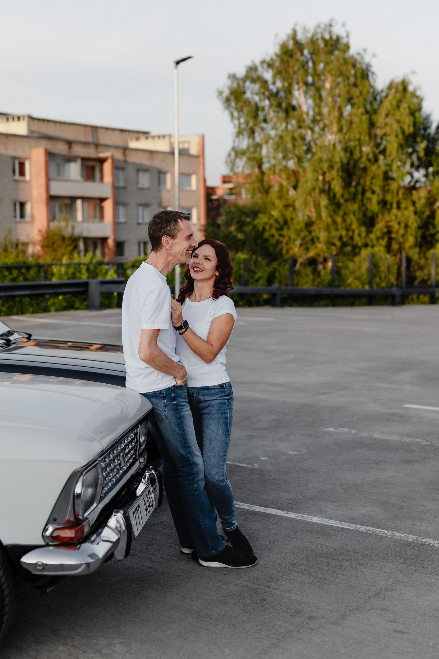 Auto ja kaaslasega pildid tartus