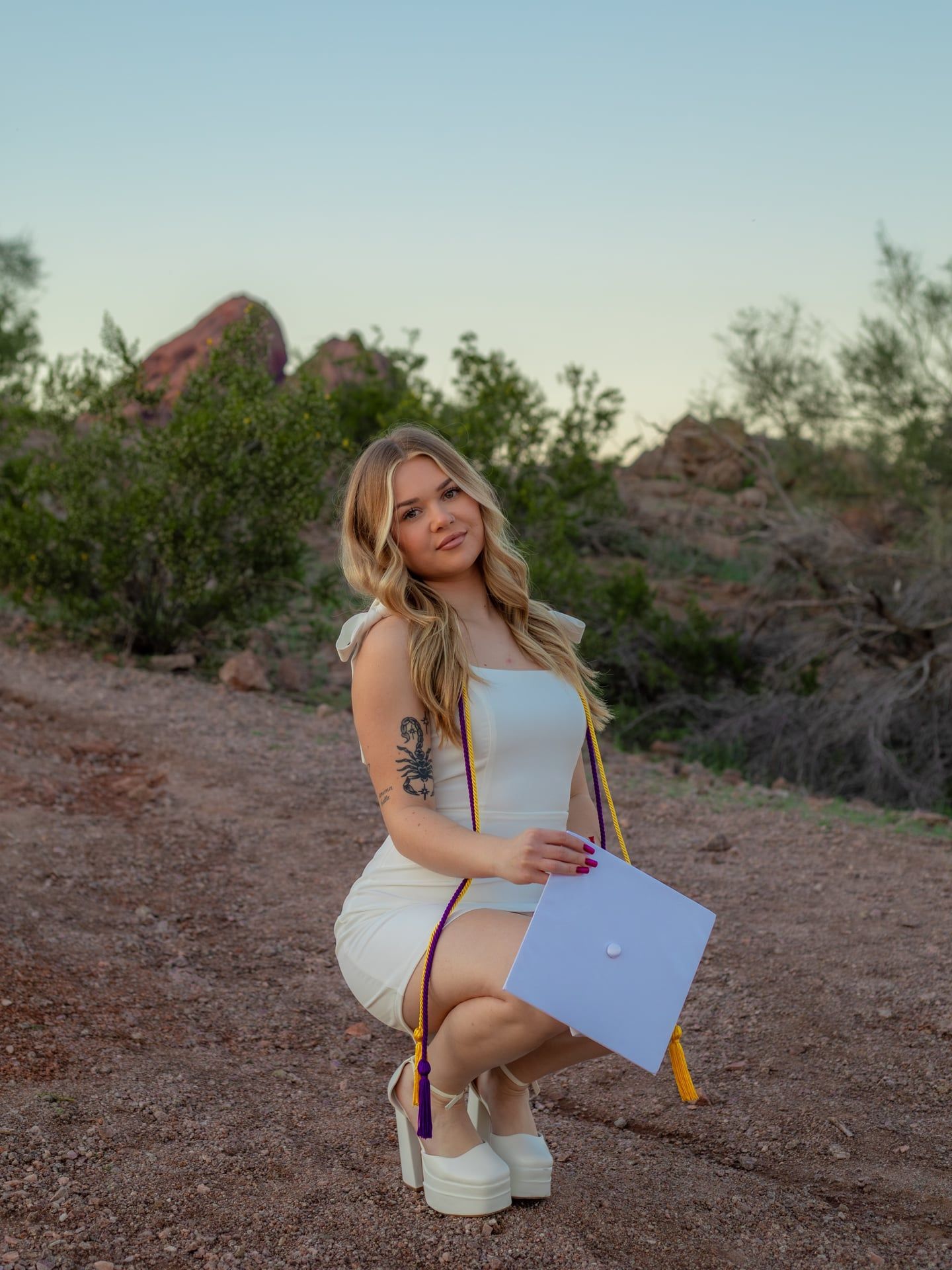 arizona desert photoshoot of college graduate