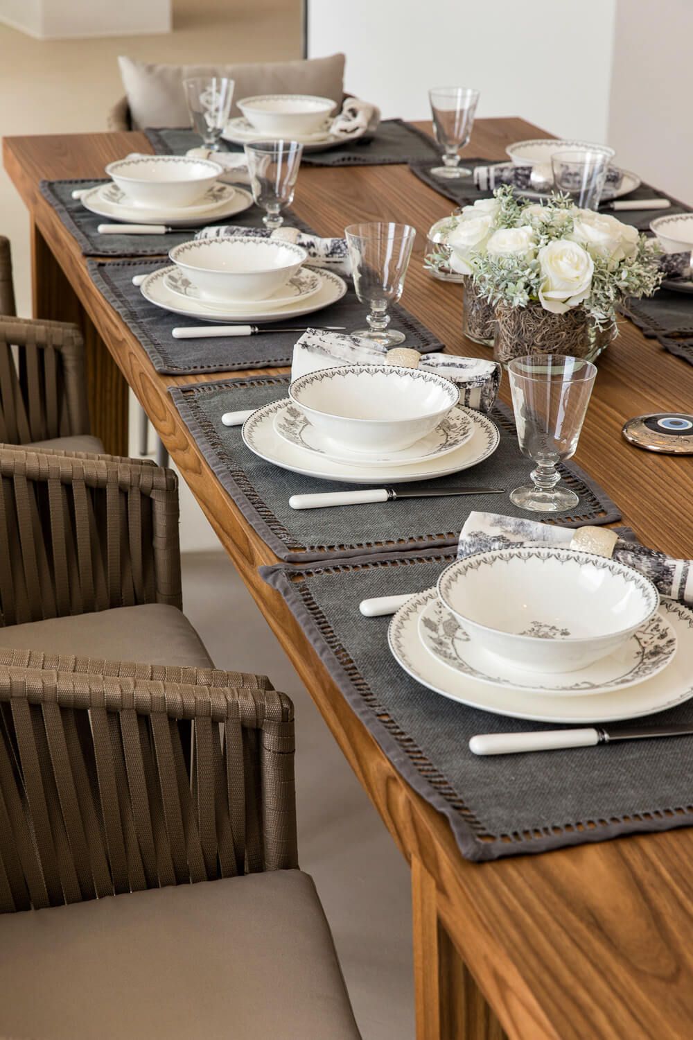 Spacious dining layout accommodating a sophisticated lifestyle