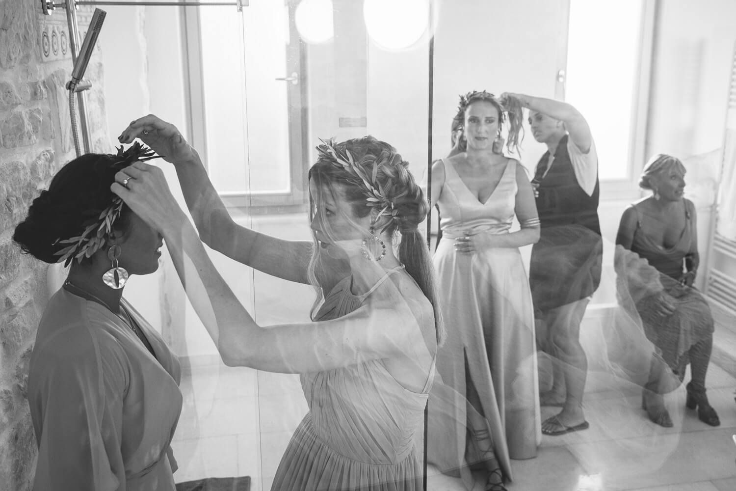 bridesmaids during Jewish bridal prep at Villa Aethra