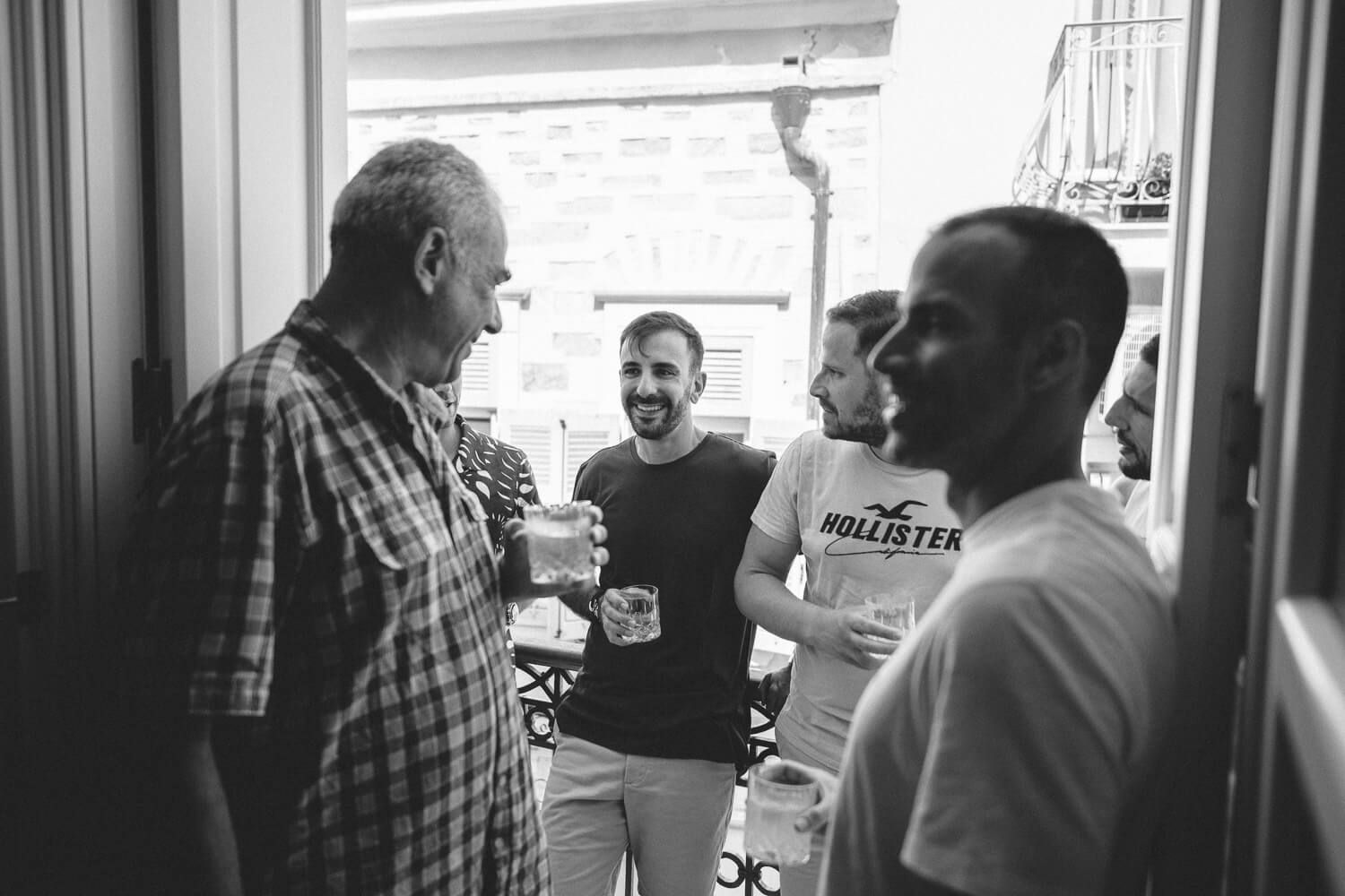 Προετοιμασία γαμπρού στο ξενοδοχείο Castro Boutique Hotel Σύρος