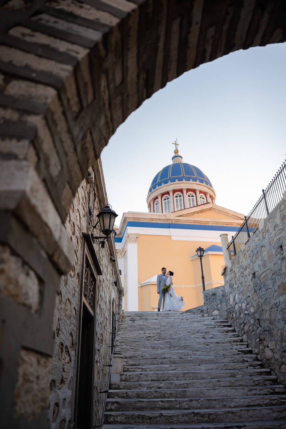 Romantic couple portraits in the aristocratic Vaporia district of Syros