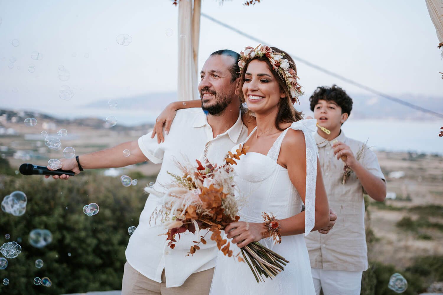 Documentary wedding photography of a happy couple in Greece