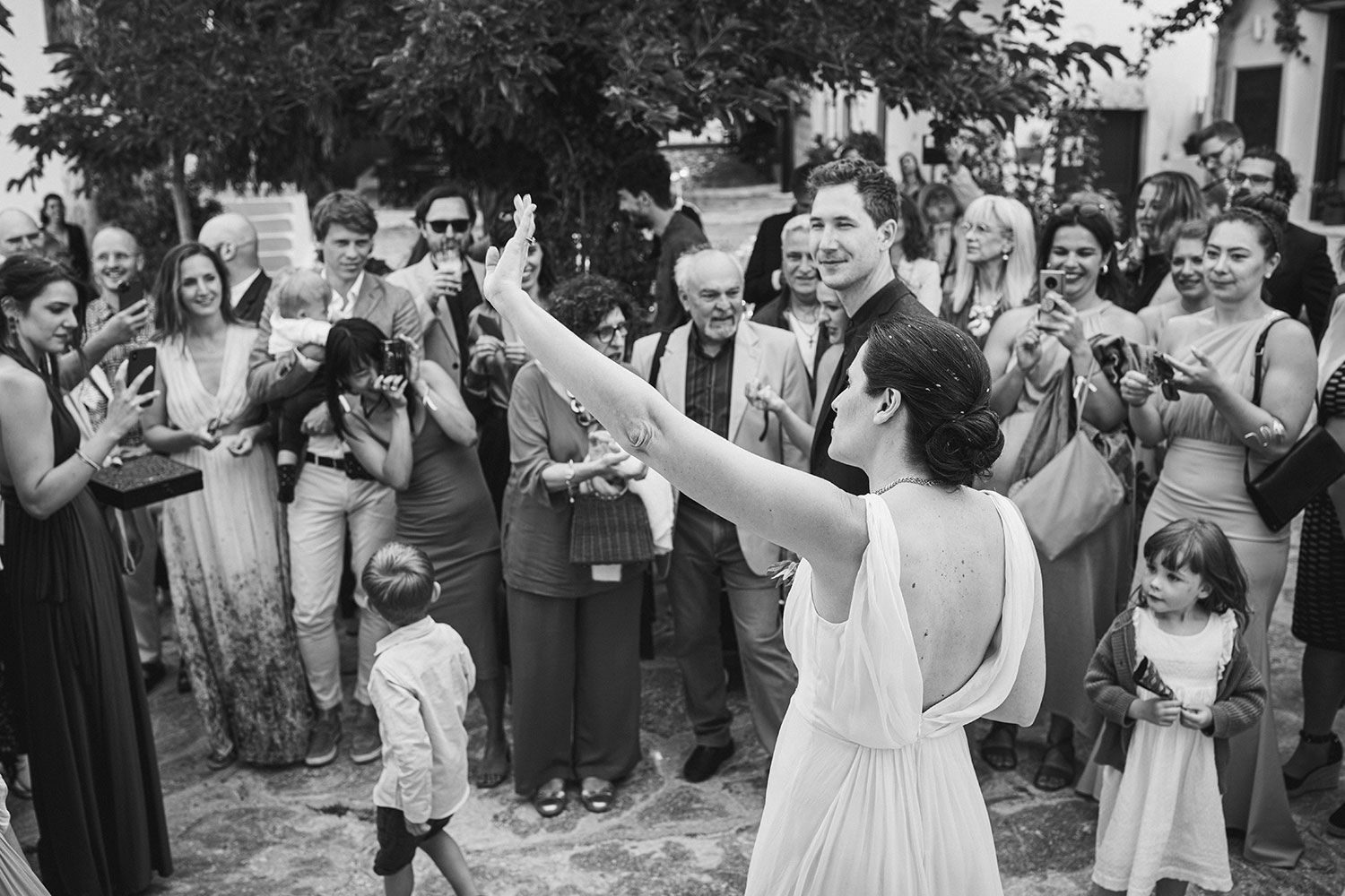 Emotional moments during the wedding exchange of crowns in Amorgos