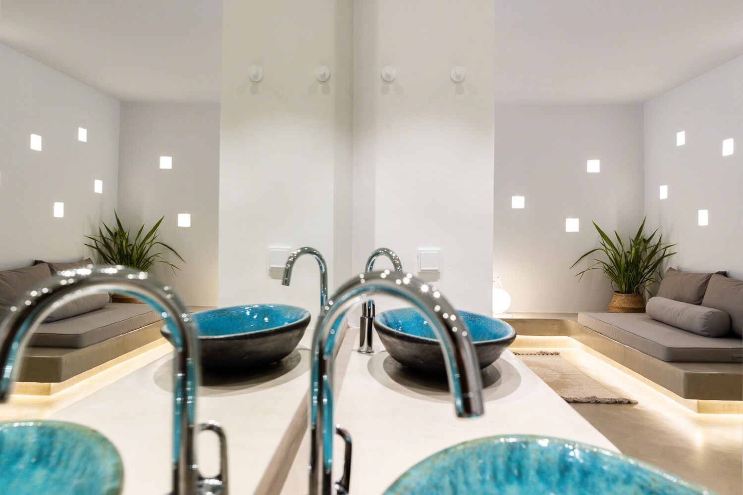 The pure aesthetic of a minimalist luxury washroom