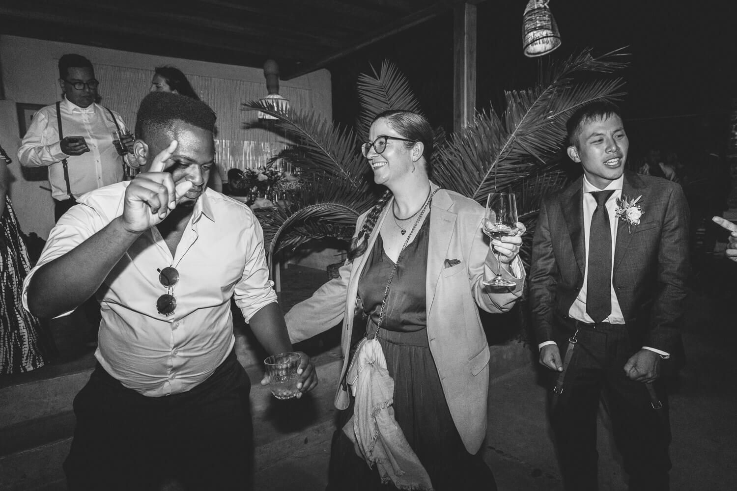 Night wedding photography in black and white