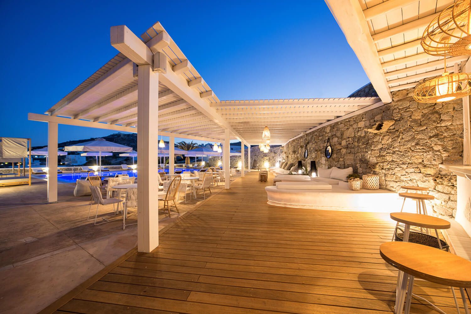 Elevating hospitality brands through striking exterior framing