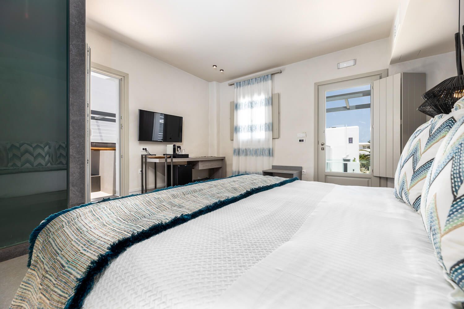 Eclectic interior design of a Signature suite at Parion Opus