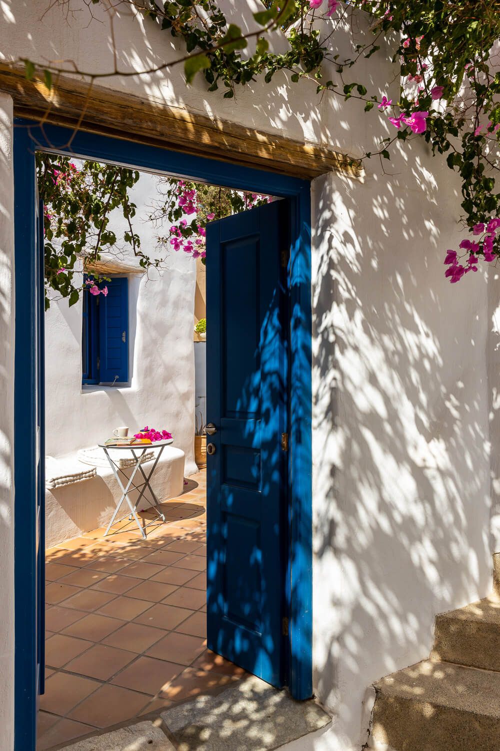 Beautifully renovated facade blending with the local settlement