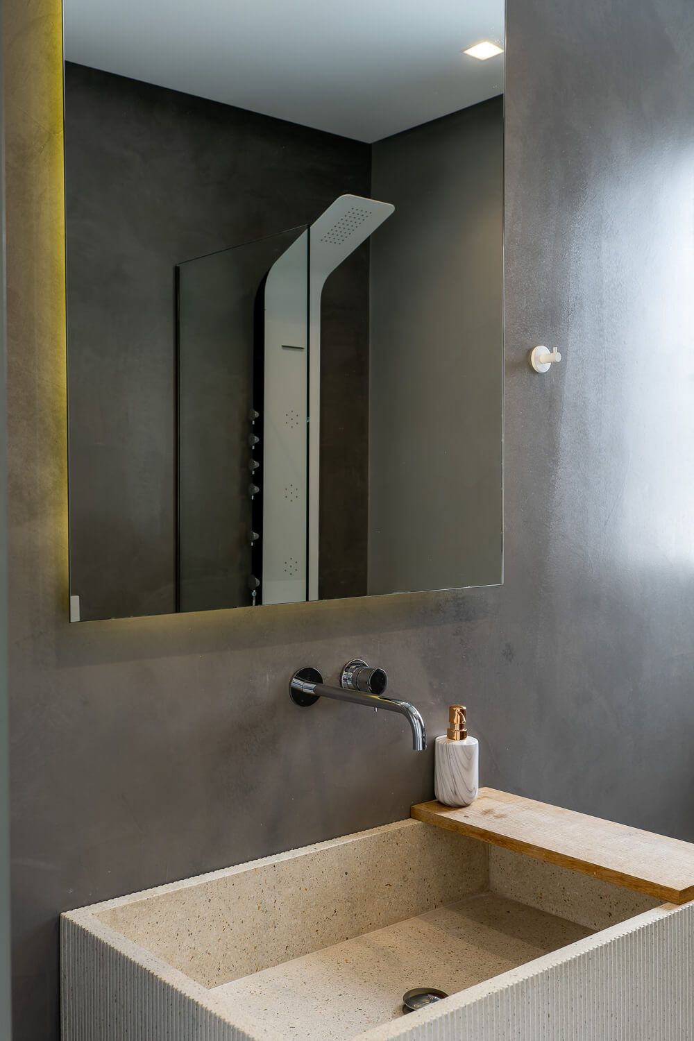 Beautifully styled bathroom with high-quality modern finishes