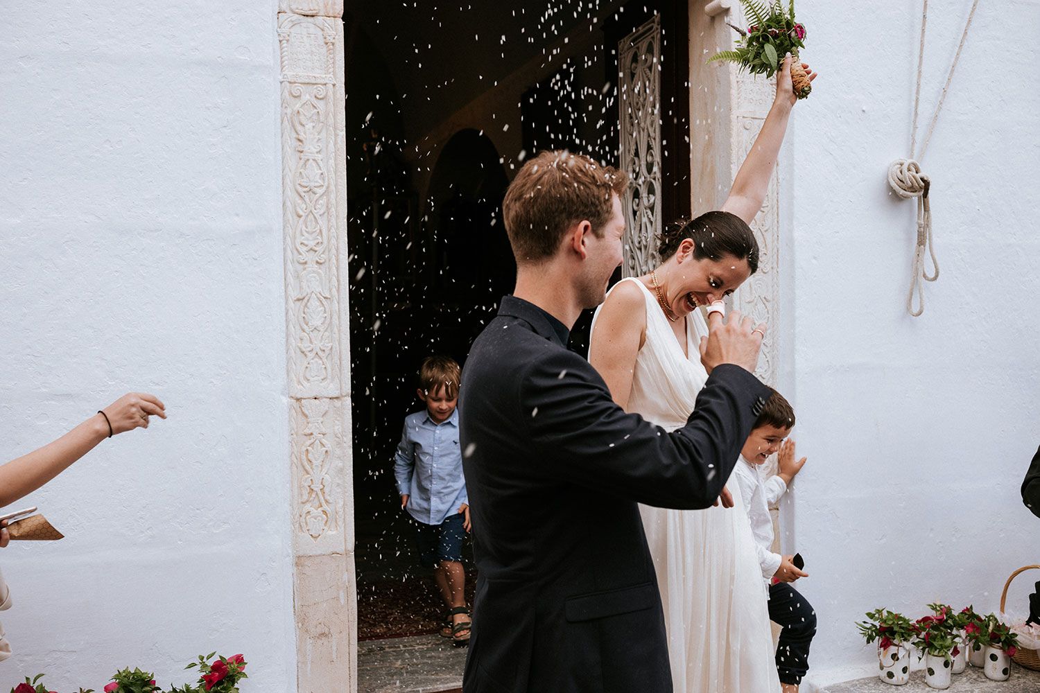 Emotional moments during the wedding exchange of crowns in Amorgos
