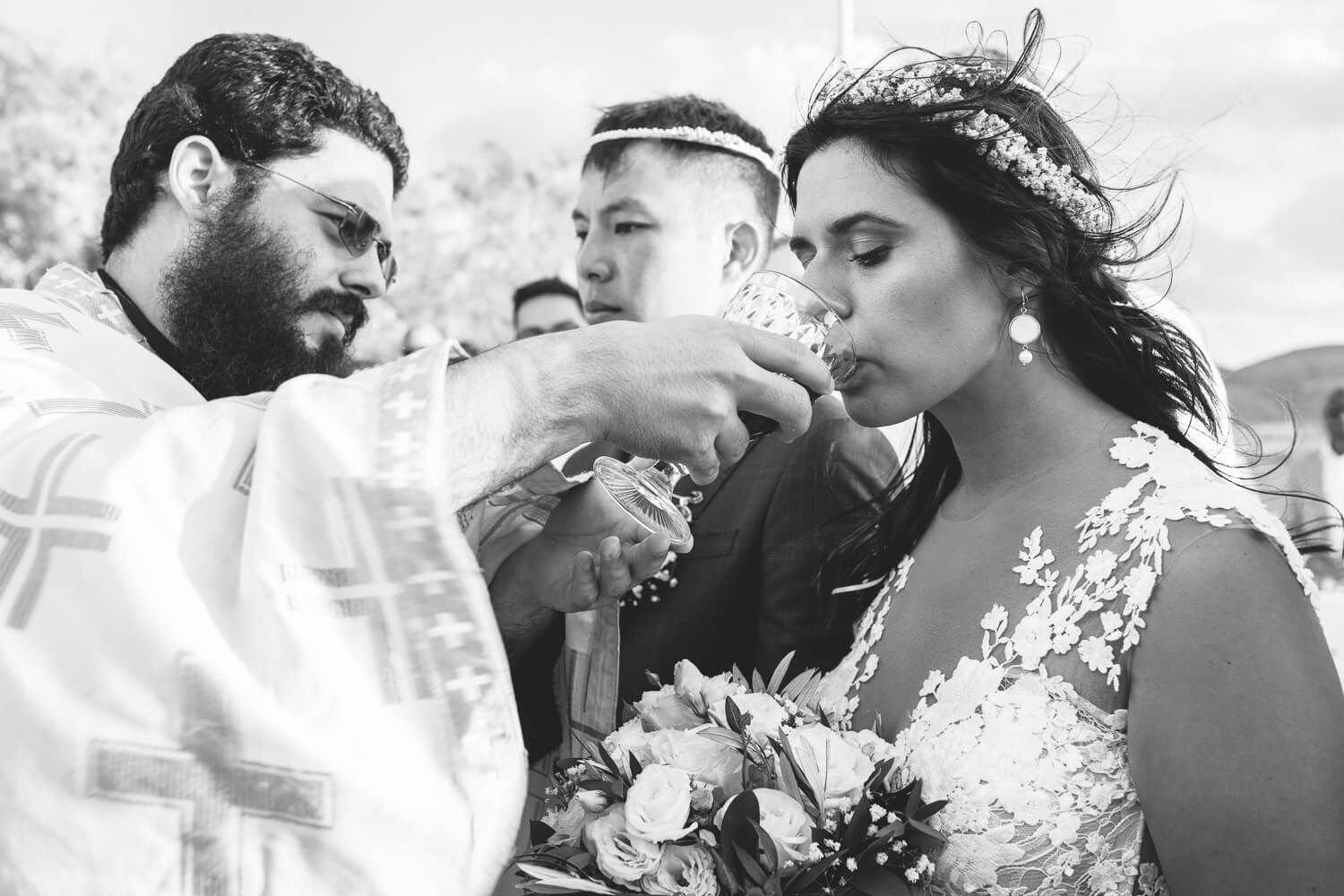 Outdoor wedding ceremony at Agios Georgios Antiparos