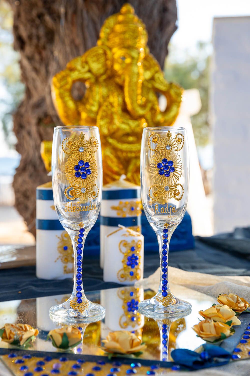 Beautifully decorated outdoor wedding tables at Thalassamou Paros