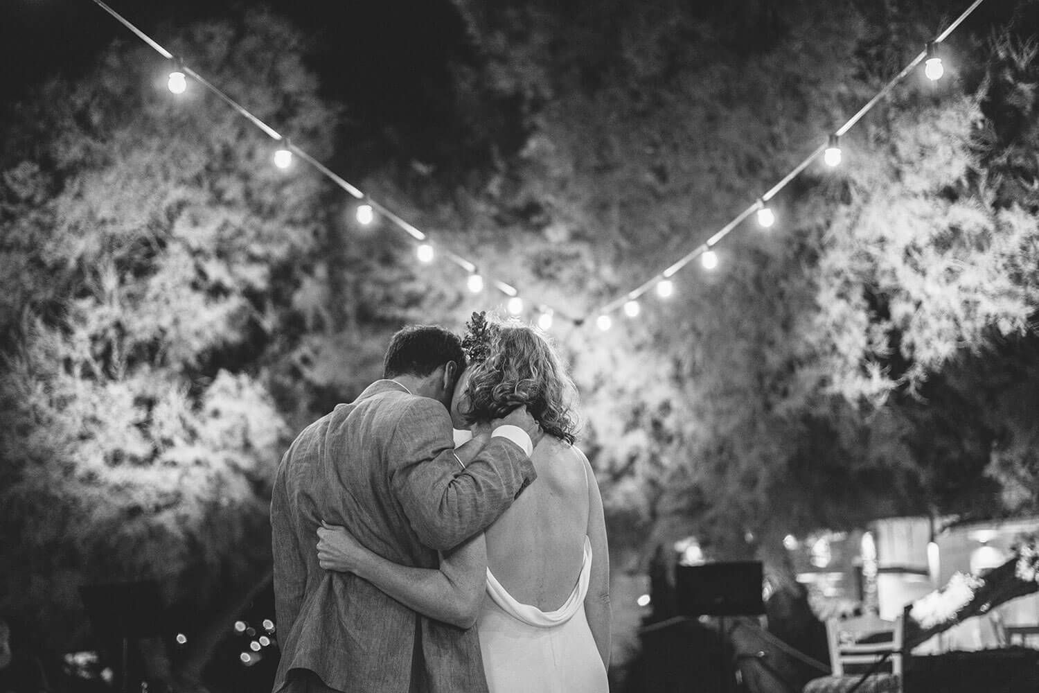 Emotional wedding speeches at a restaurant wedding reception in Greece