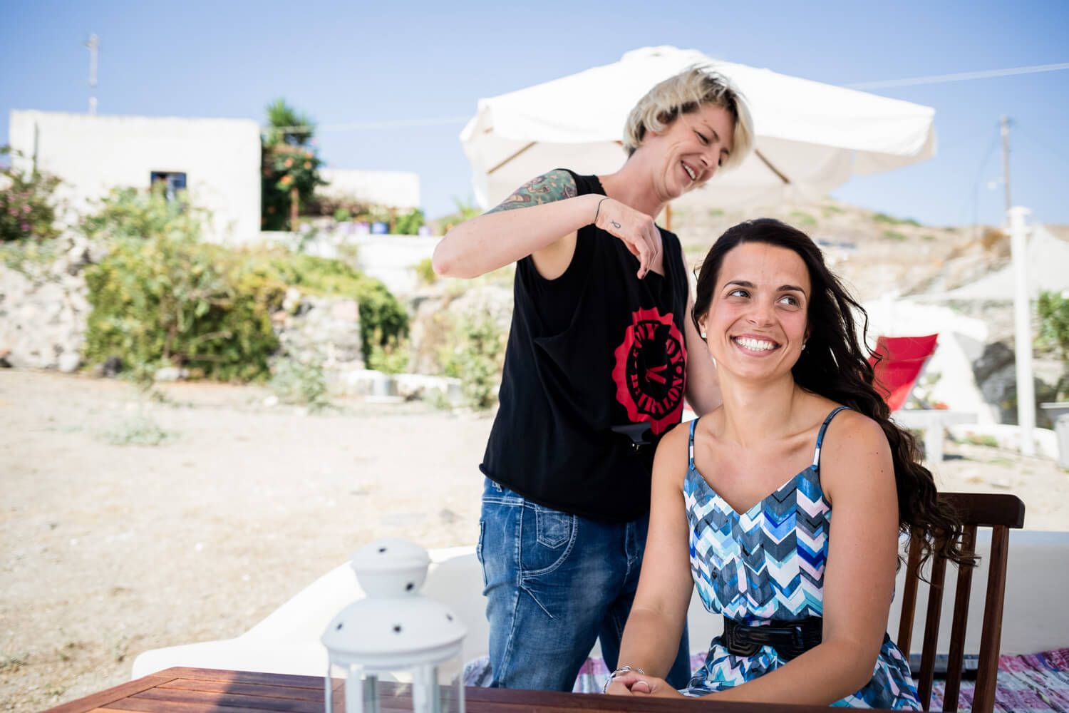 Makeup and hair details of the bride at Aloni Cave House