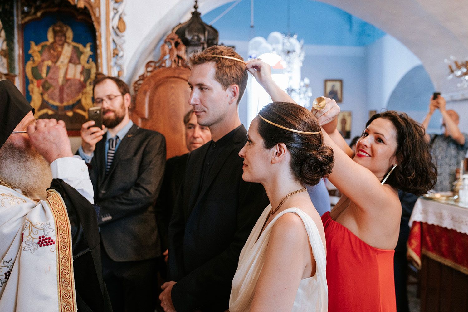 Traditional church wedding in Amorgos - Documentary photography