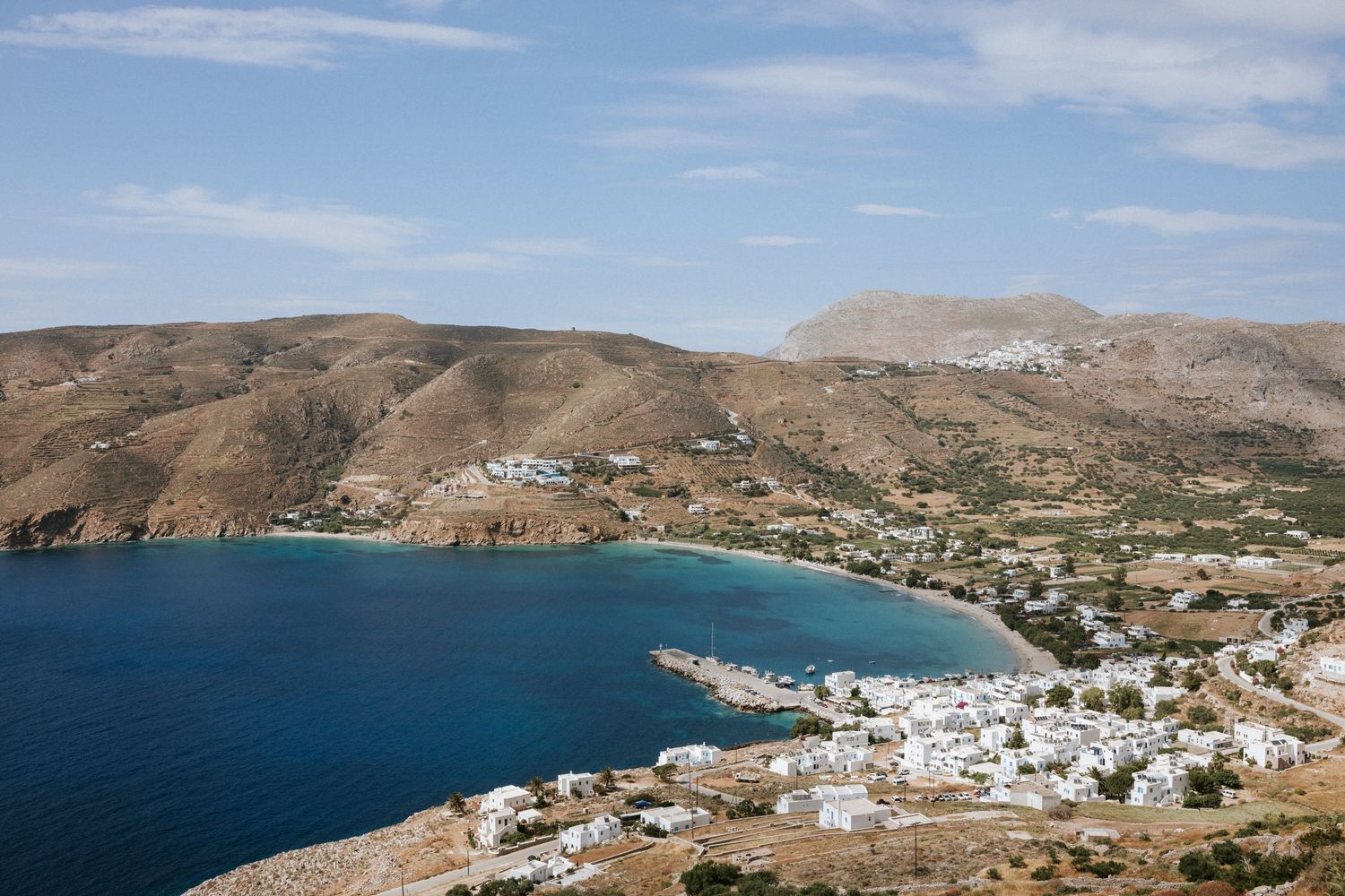 Aigiali Amorgos as a destination wedding location captured by wedding photographer Michael Salis