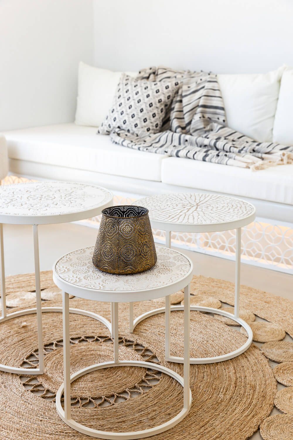 Exceptional living room textures appealing to interior designers