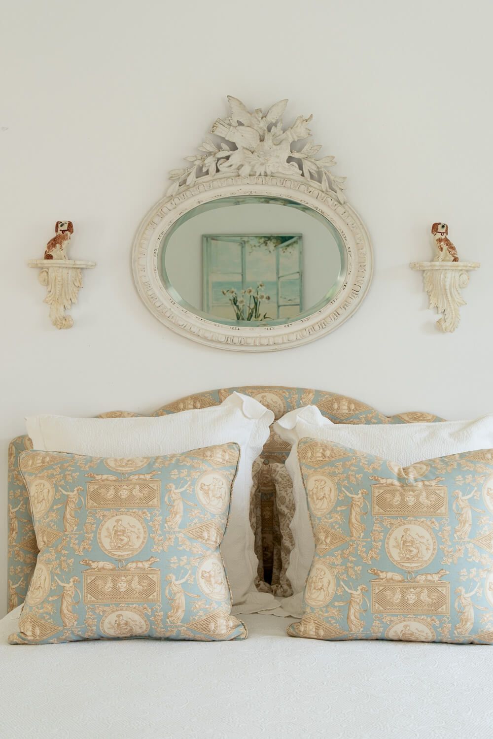 Paros real estate photography showcasing detail from bedroom