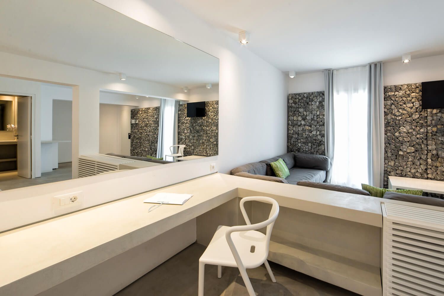Translating interior design brilliance through high-end photography