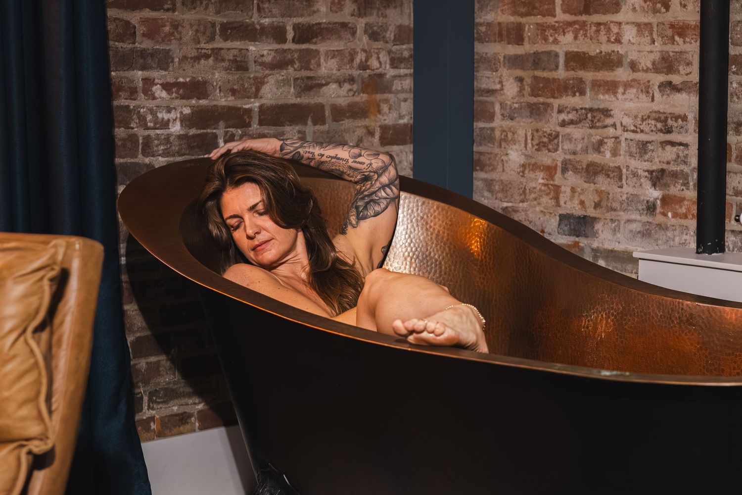 Karyn celebrates her confidence and beauty at her Southern Oregon boudoir session with Embodied By Matt