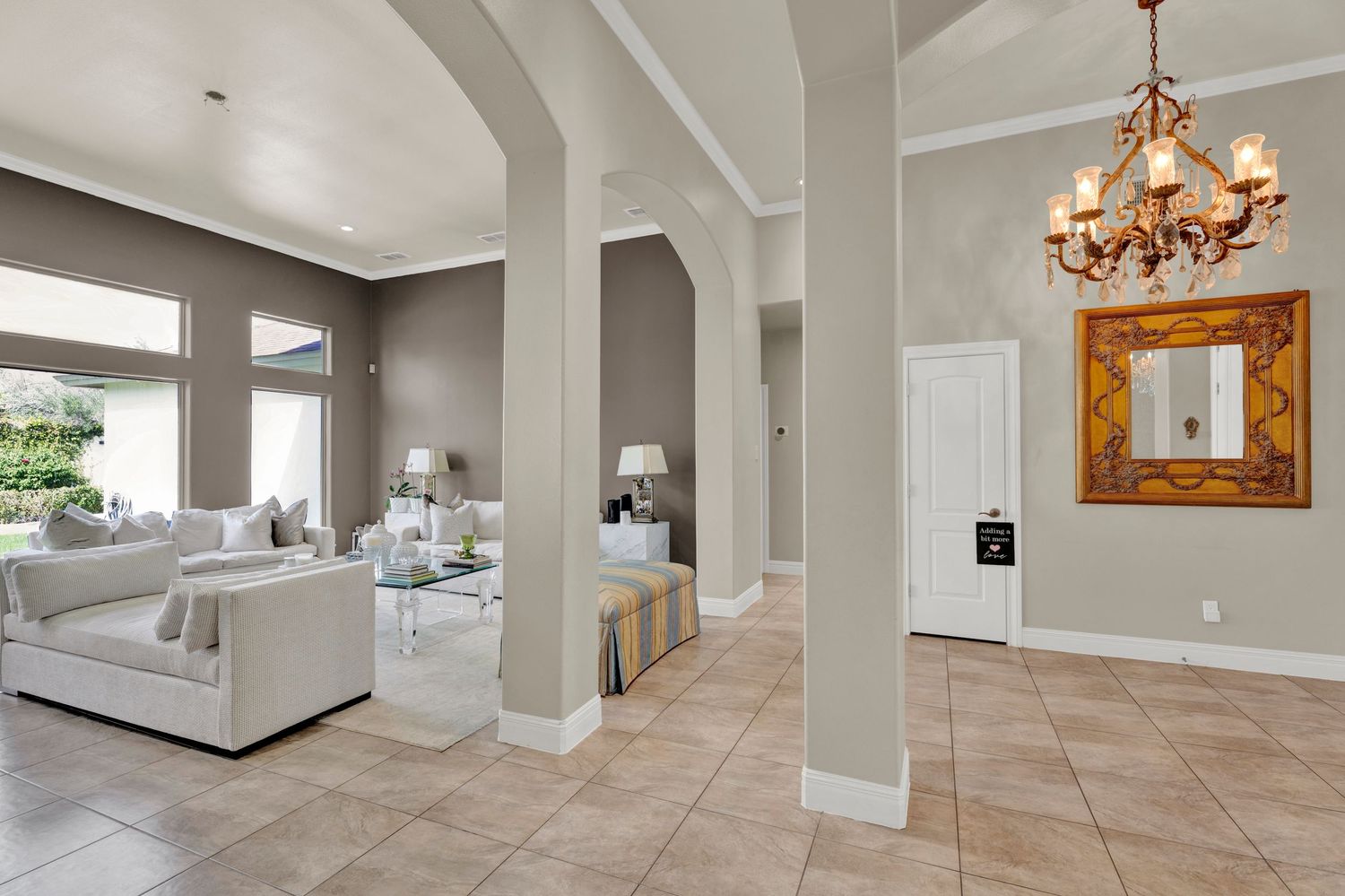 Open-concept living room showcasing residential property in Laredo
