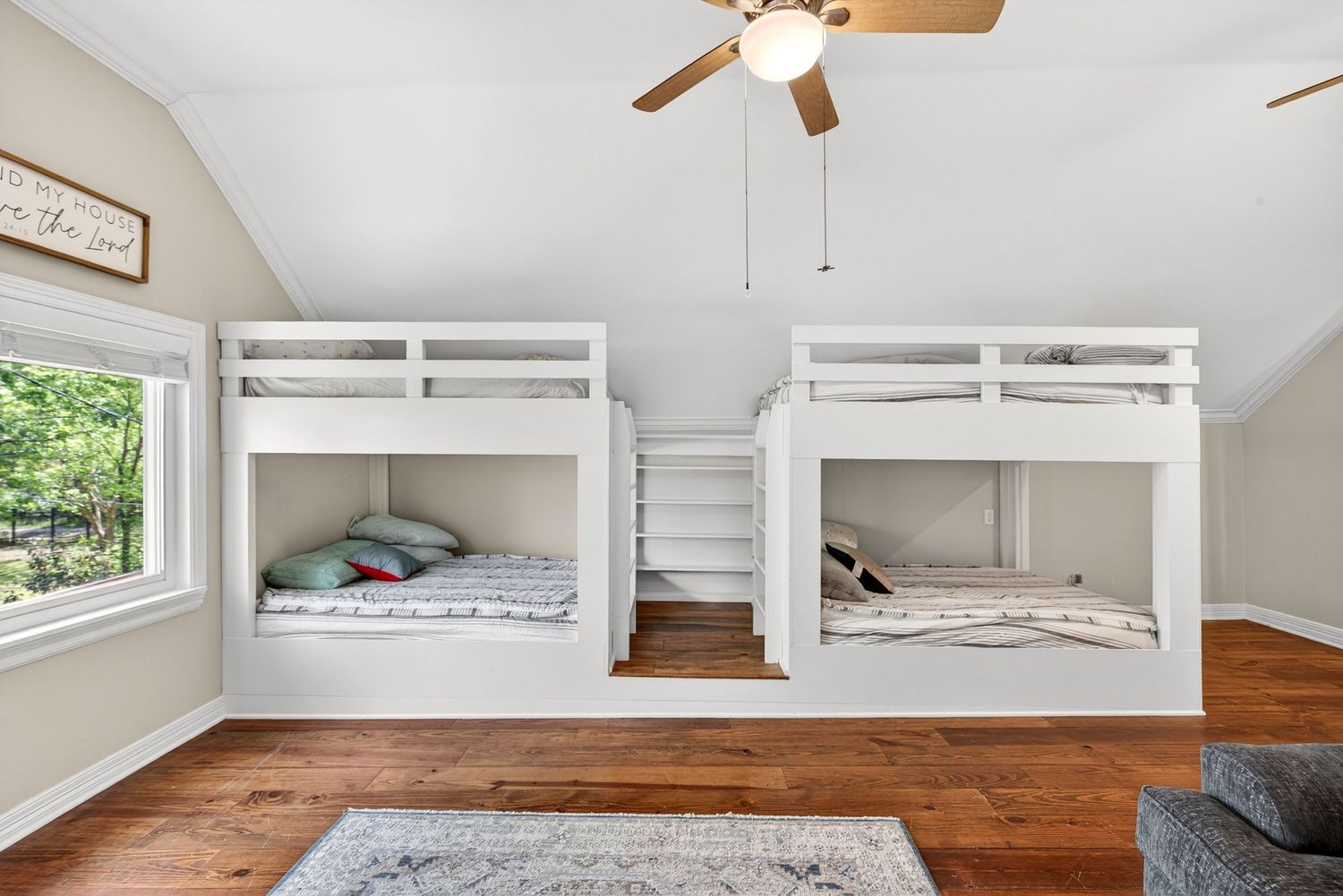 Hey Hannah Bonus Room Built Ins