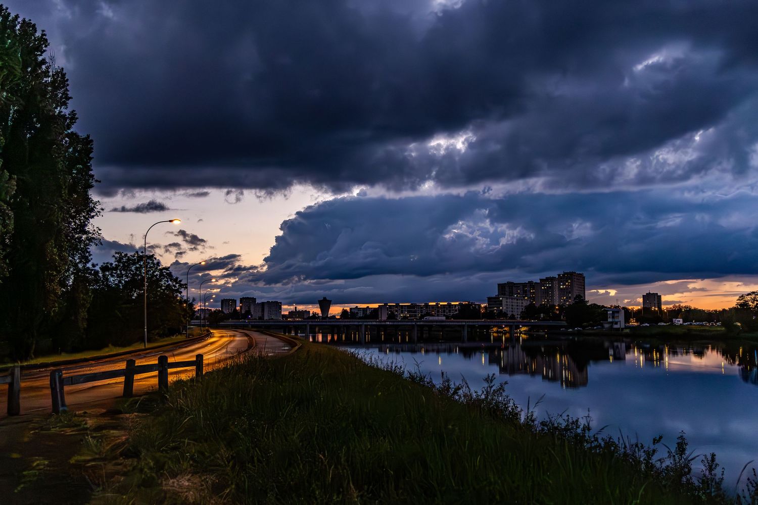 nuit coucher de soleil tours