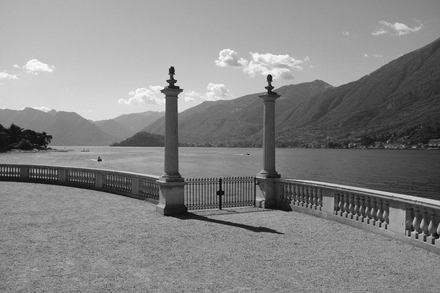 Lake Como wedding photographer Italy
