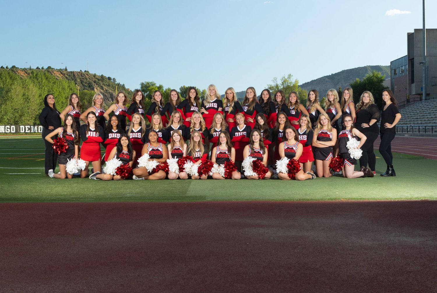 Sports Team Photography of Durango High School Cheer team Large Group Photos in Southwest Colorado New Mexico