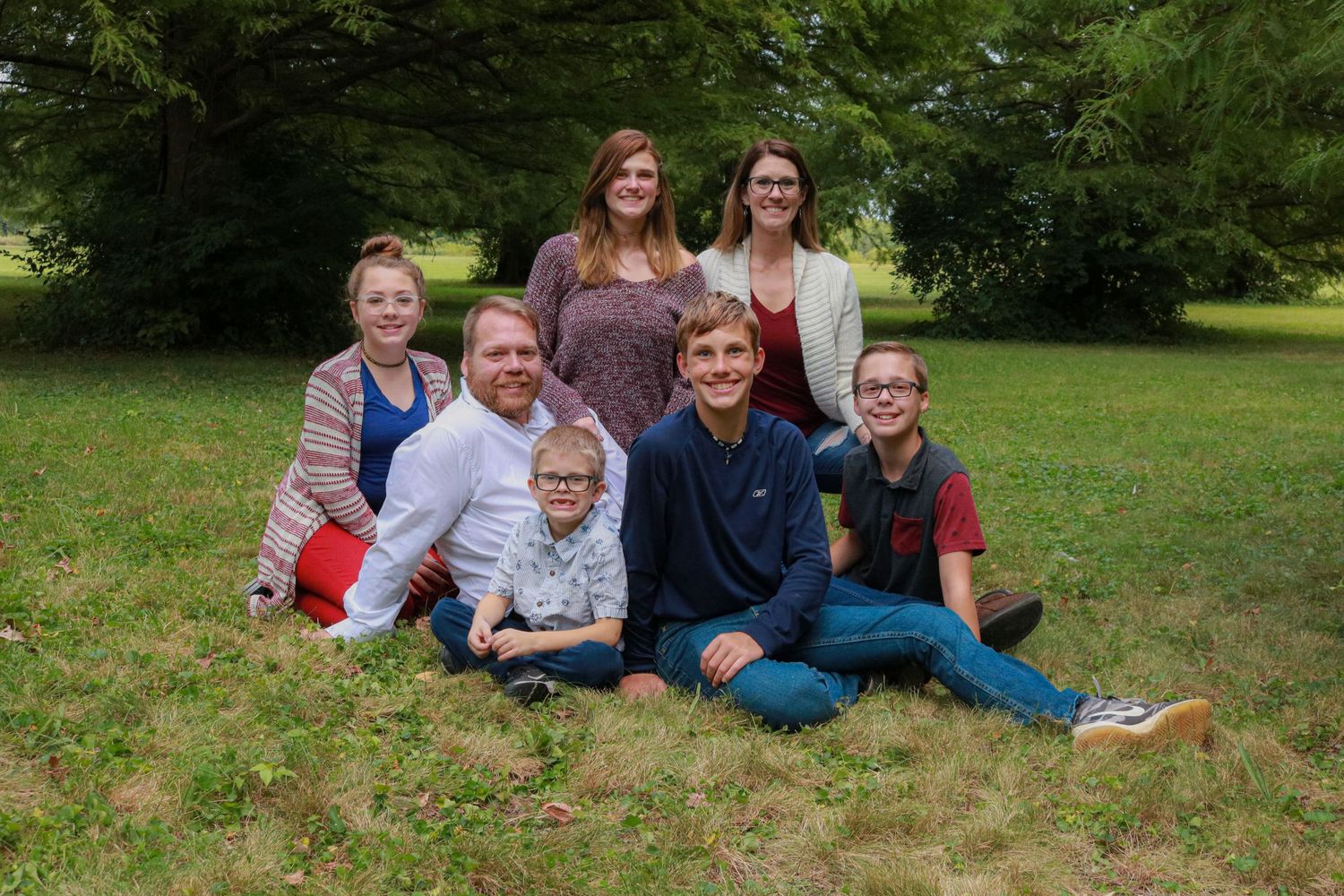 Fall family photoshoot at Ellenberger Park in Indianapolis, IN