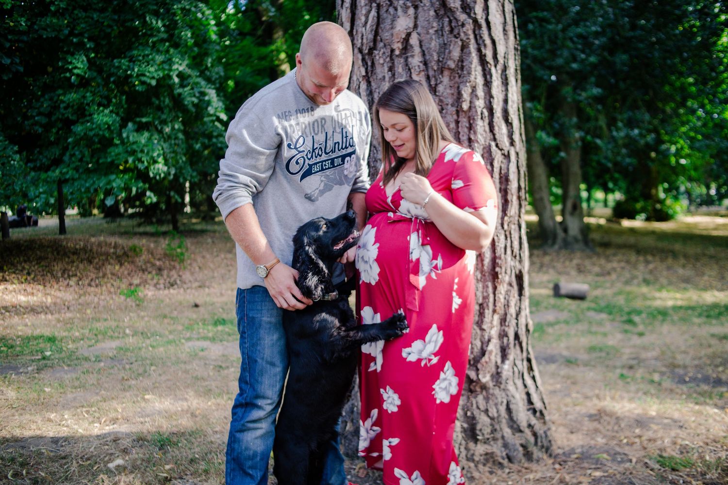 Natural maternity photography session in South Wales capturing glowing mother-to-be by Winter Willow Photography.