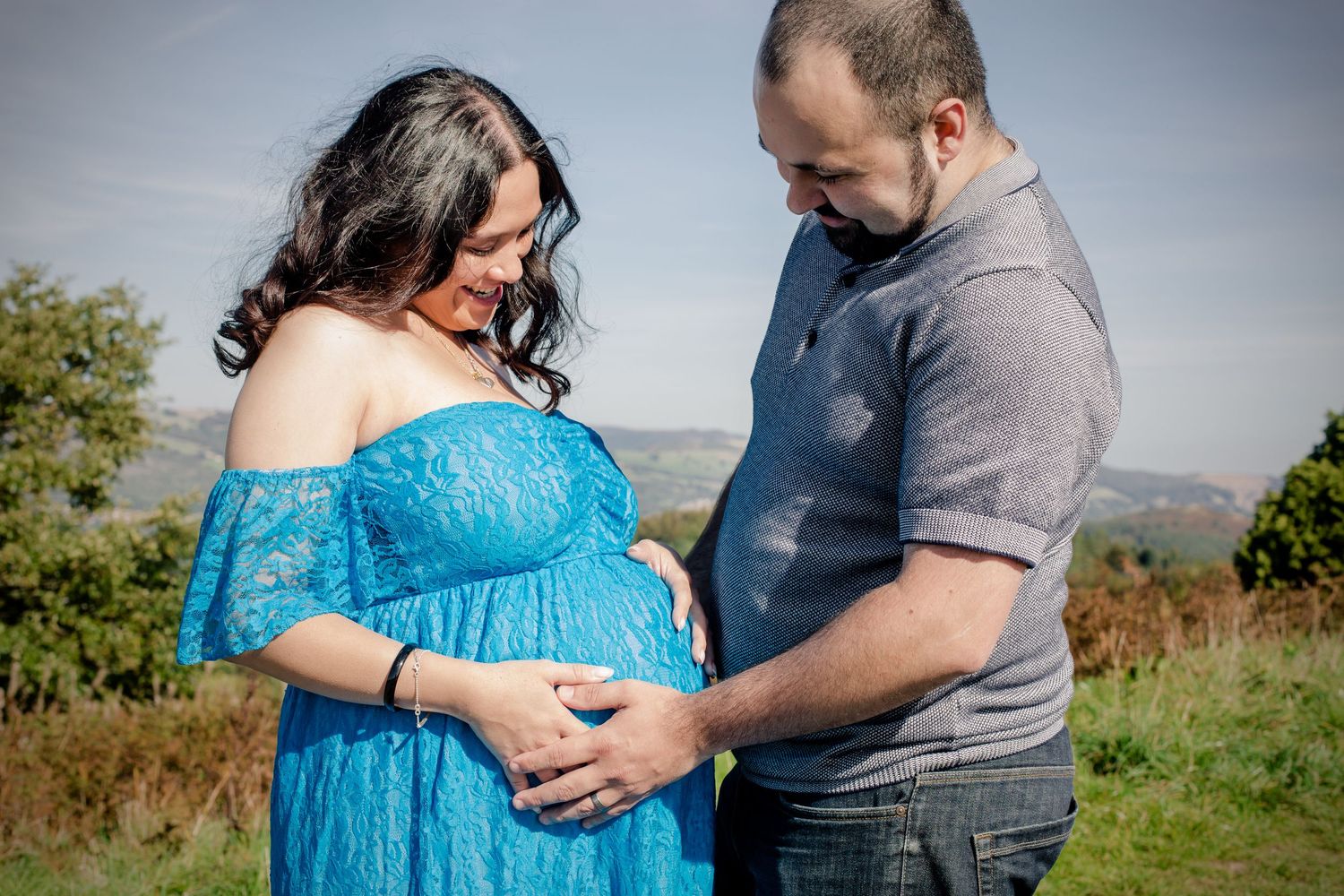 Natural maternity photography session in South Wales capturing glowing mother-to-be by Winter Willow Photography.
