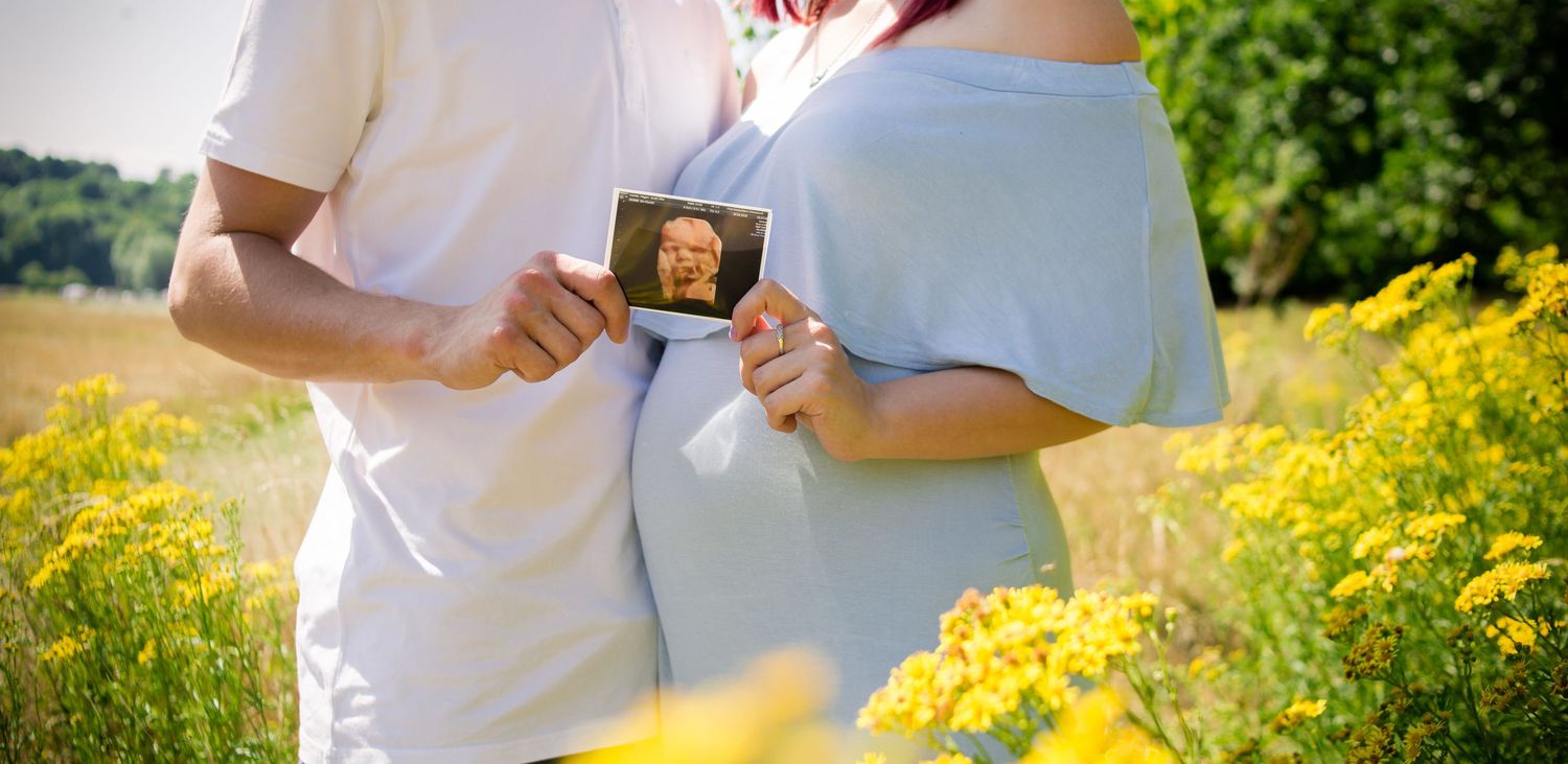Natural maternity photography session in South Wales capturing glowing mother-to-be by Winter Willow Photography.