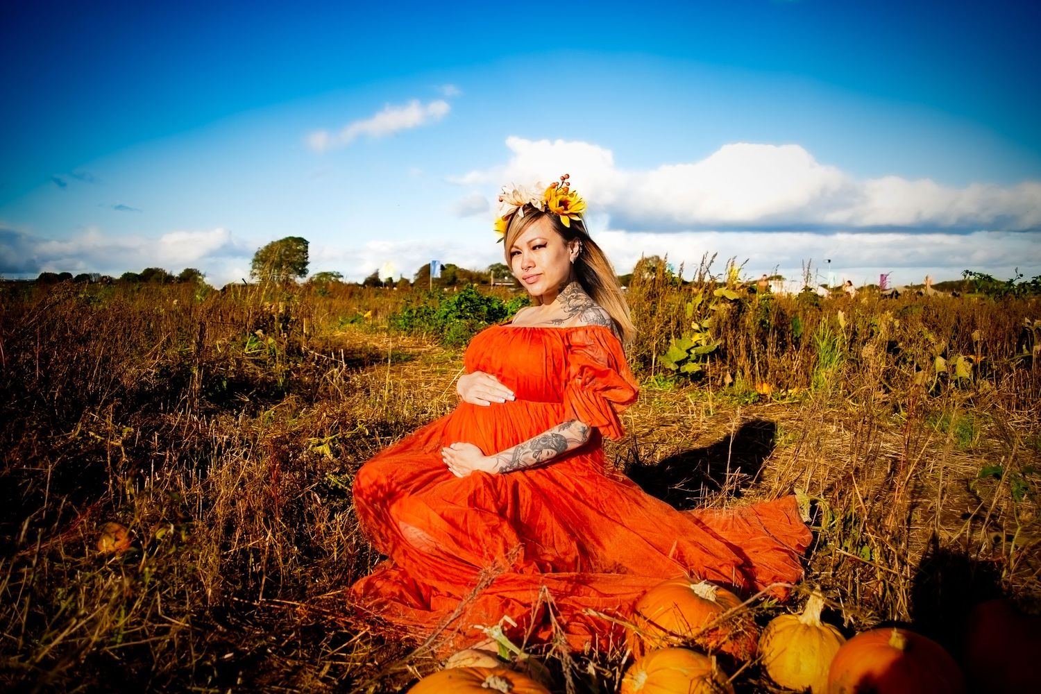 Natural maternity photography session in South Wales capturing glowing mother-to-be by Winter Willow Photography.