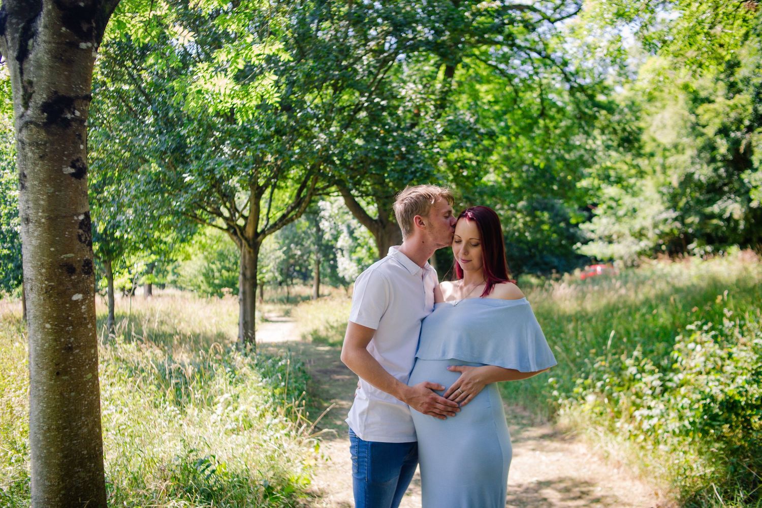 Natural maternity photography session in South Wales capturing glowing mother-to-be by Winter Willow Photography.