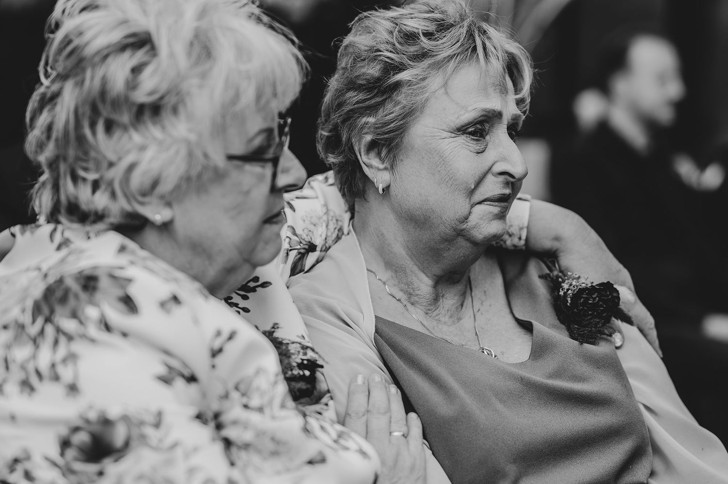 emotionele moeder van de bruid bij trouwen bij innesto in asten