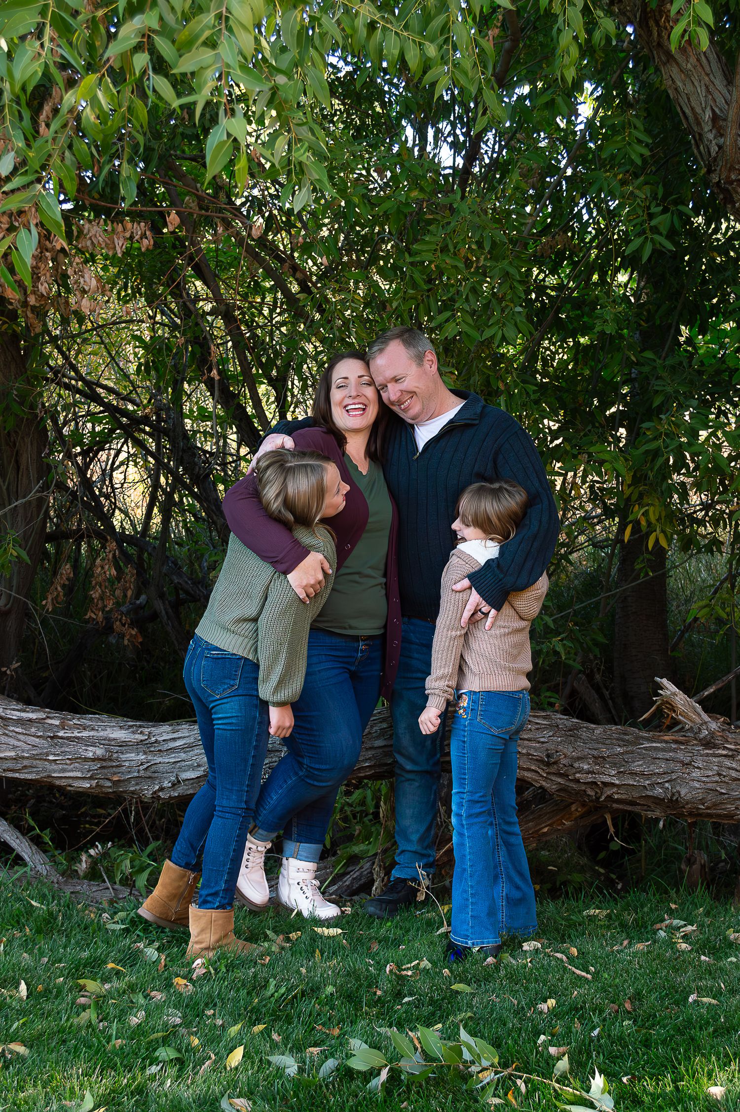 Lifestyle, candid photography of families, weddings, engagements, kids, couples, seniors, graduations, newborns, business branding, nature