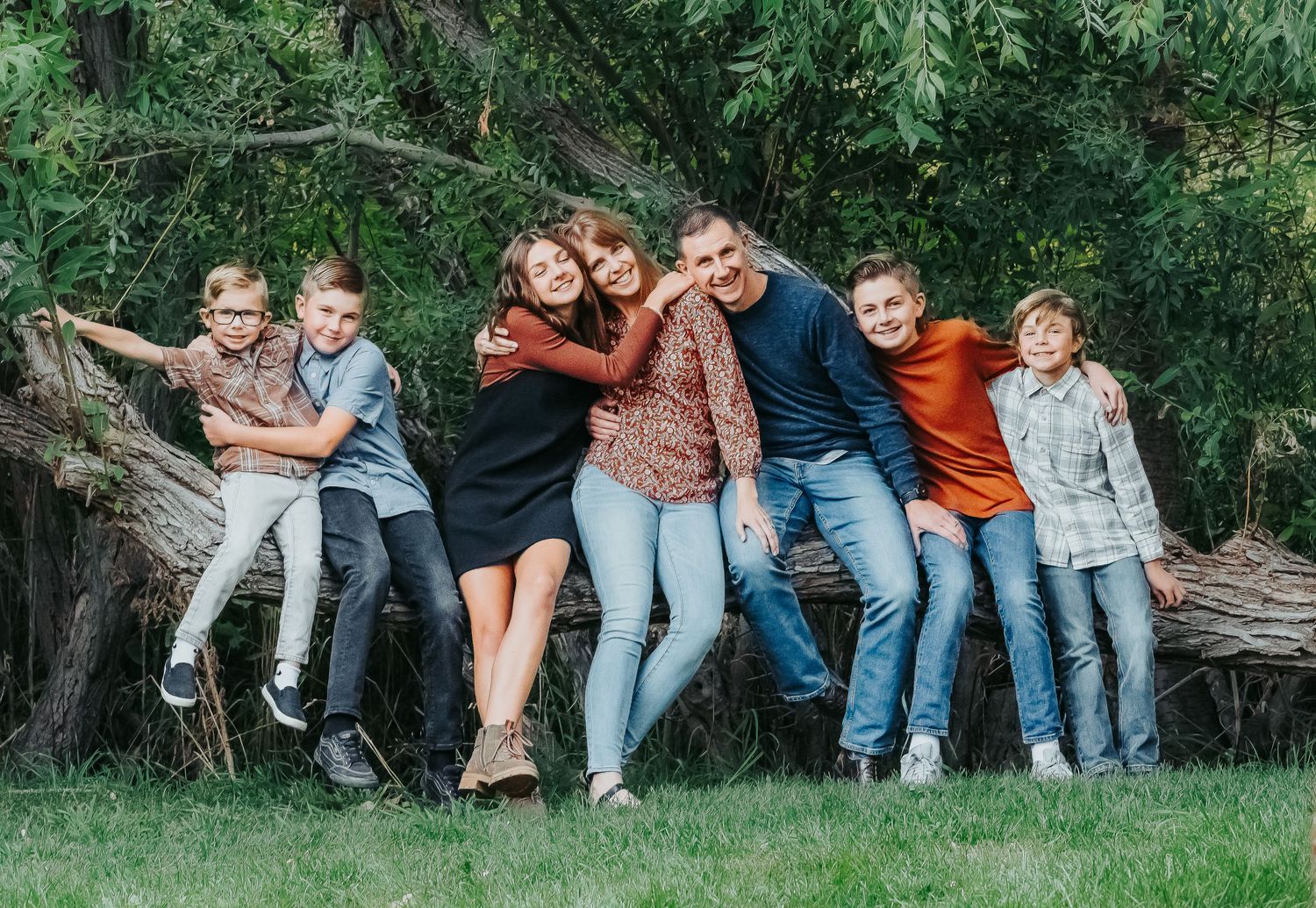 Lifestyle, candid photography of families, weddings, engagements, kids, couples, seniors, graduations, newborns, business branding, nature