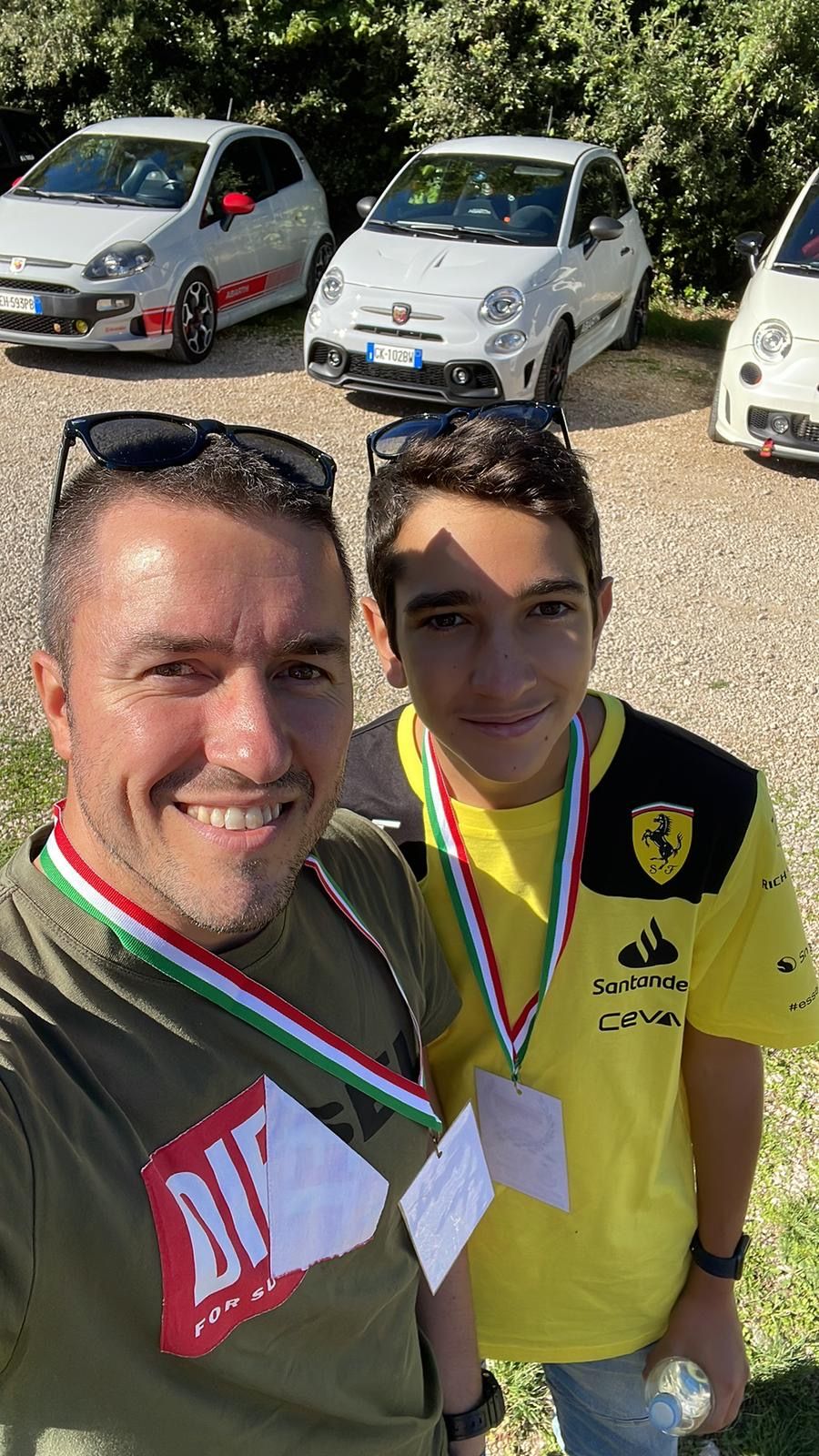 Matteo Ricotta, oggi fotografo d'auto, in una foto dell'adolescenza durante i suoi primi raduni d'auto