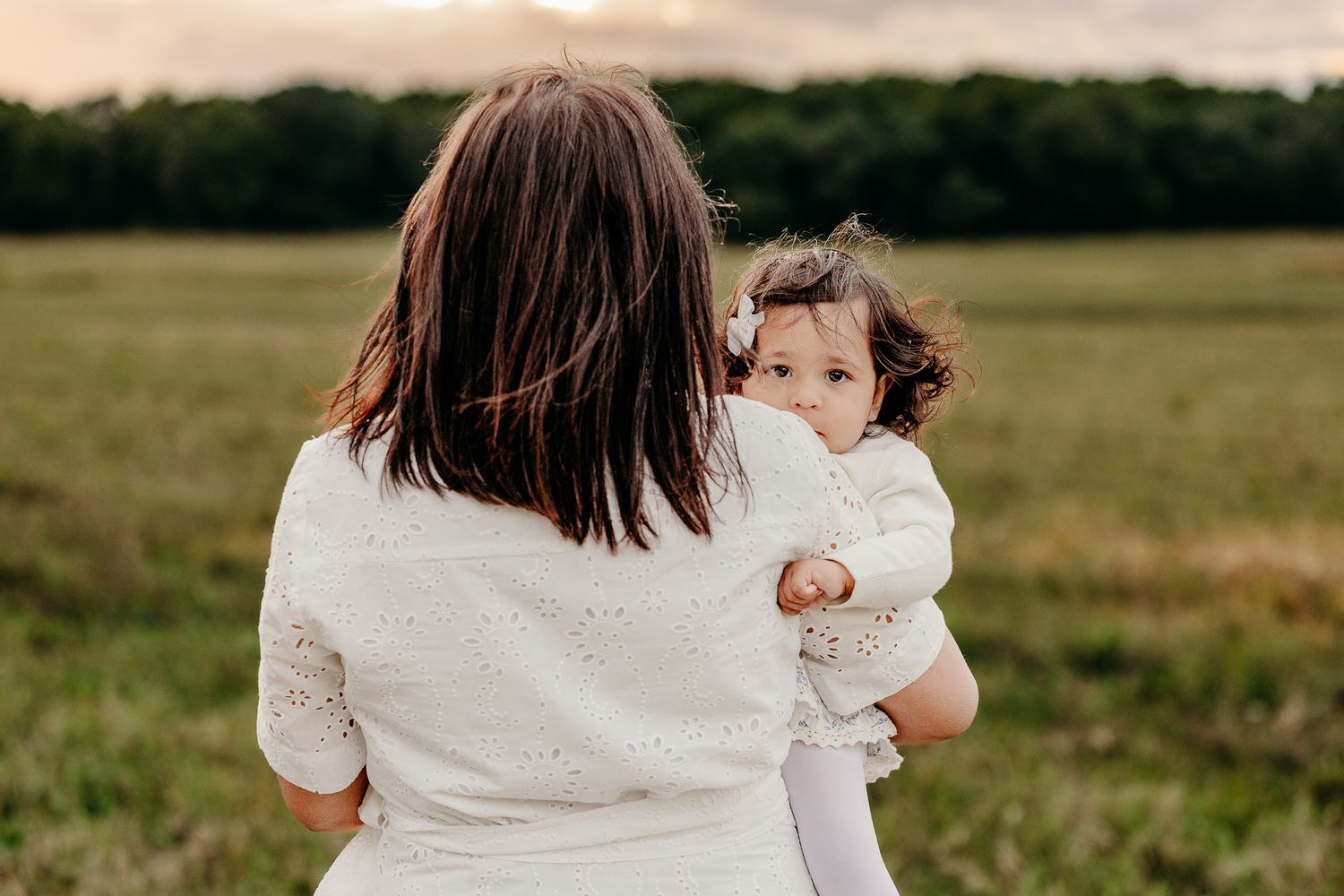 Mom and Daughter poses for Schaumburg Fall Photos