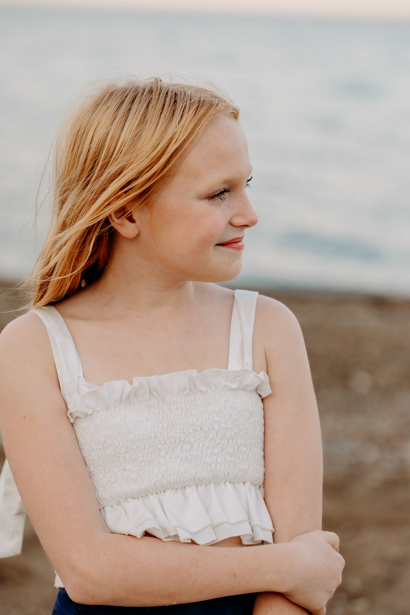 girl at the beach posing ideas in Evanston beach