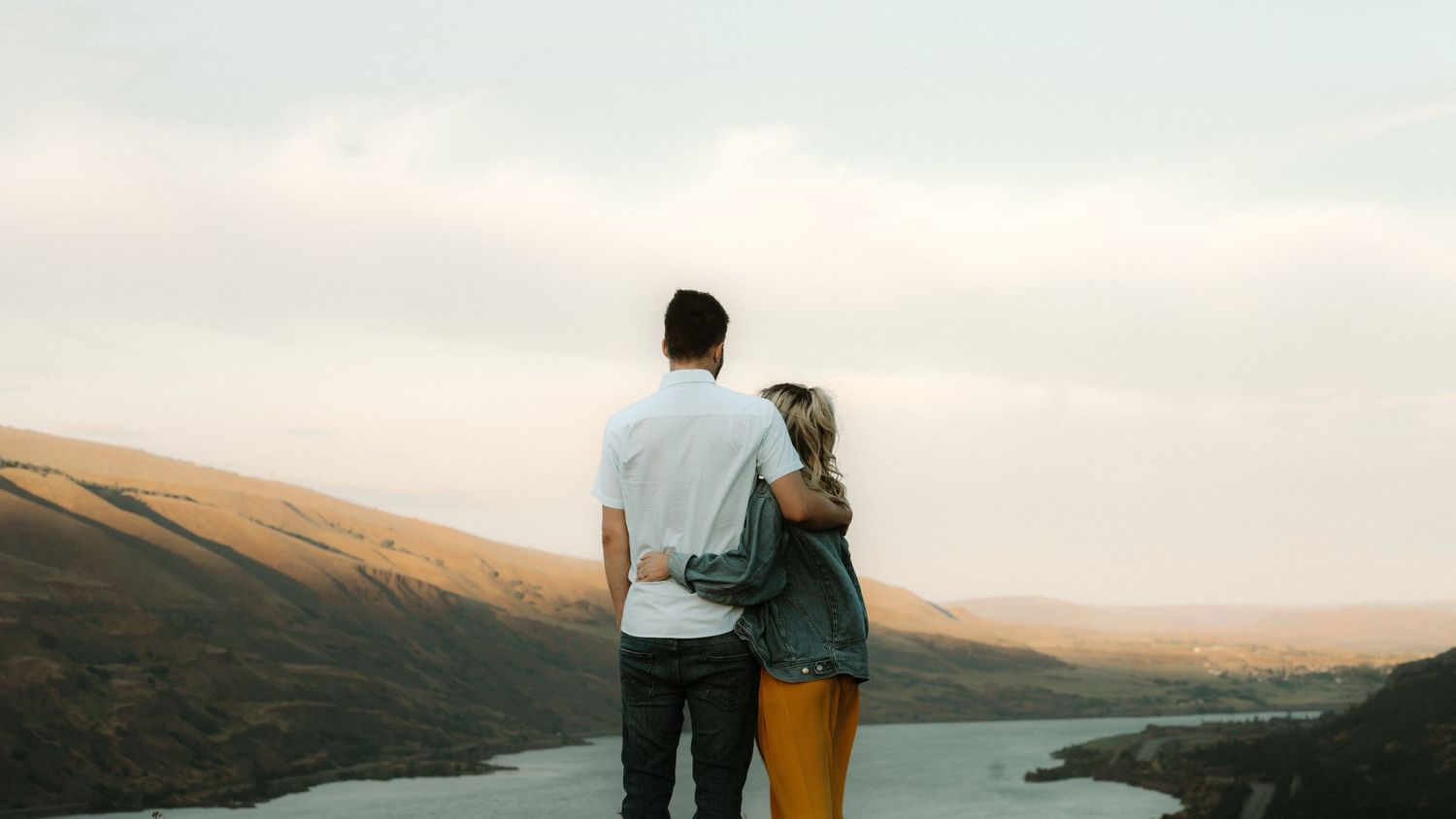 An Engagement photo taken by Shootrscapes.