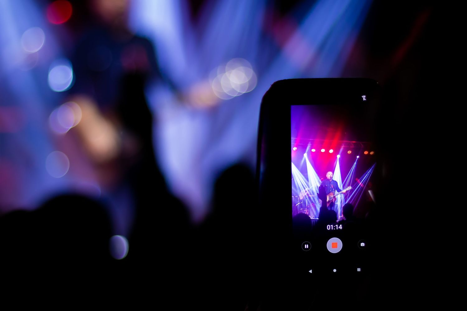 foto da tela do celular show do flavinho