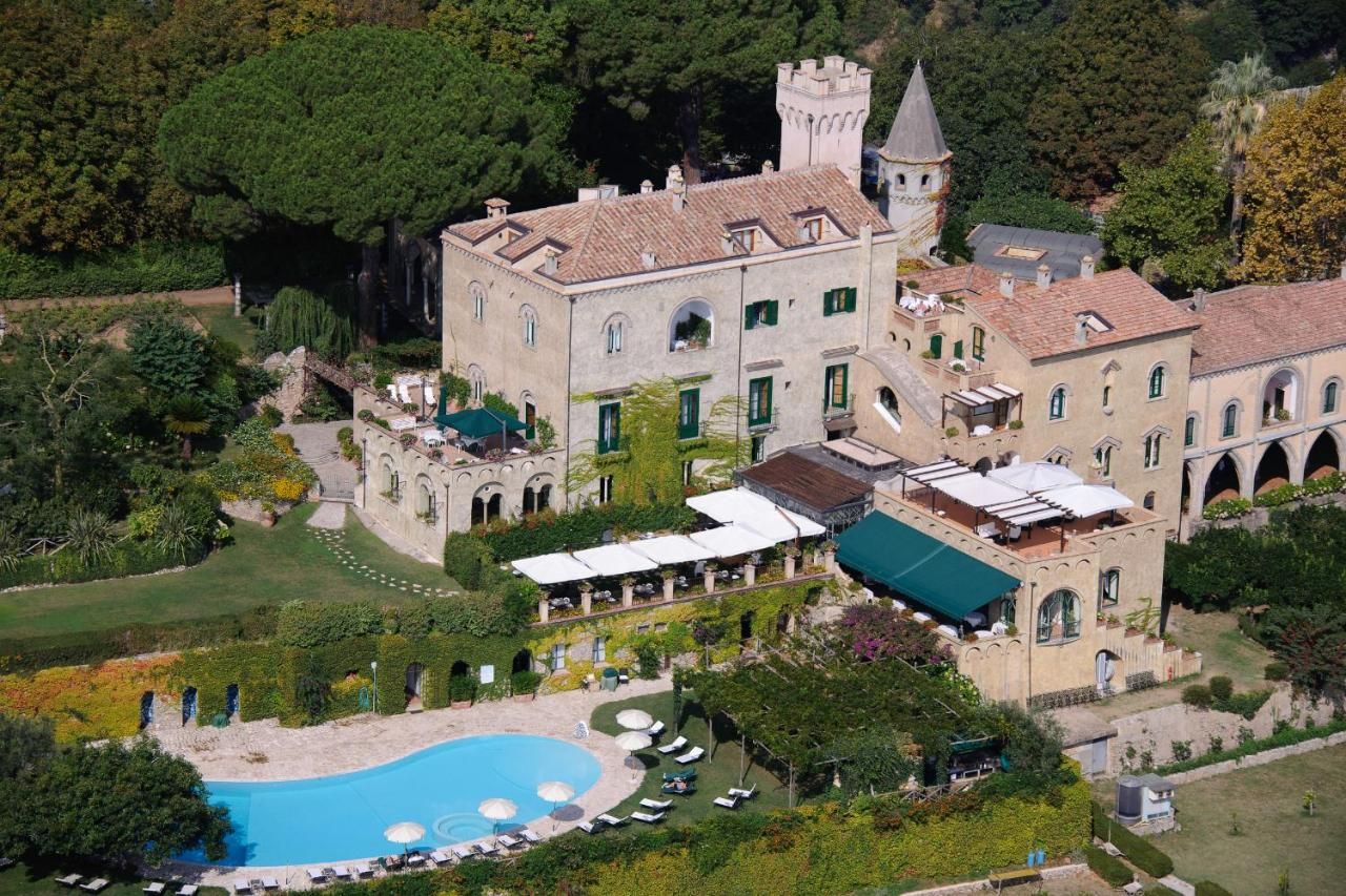 italian-villa-wedding-garden-ceremony.jpg