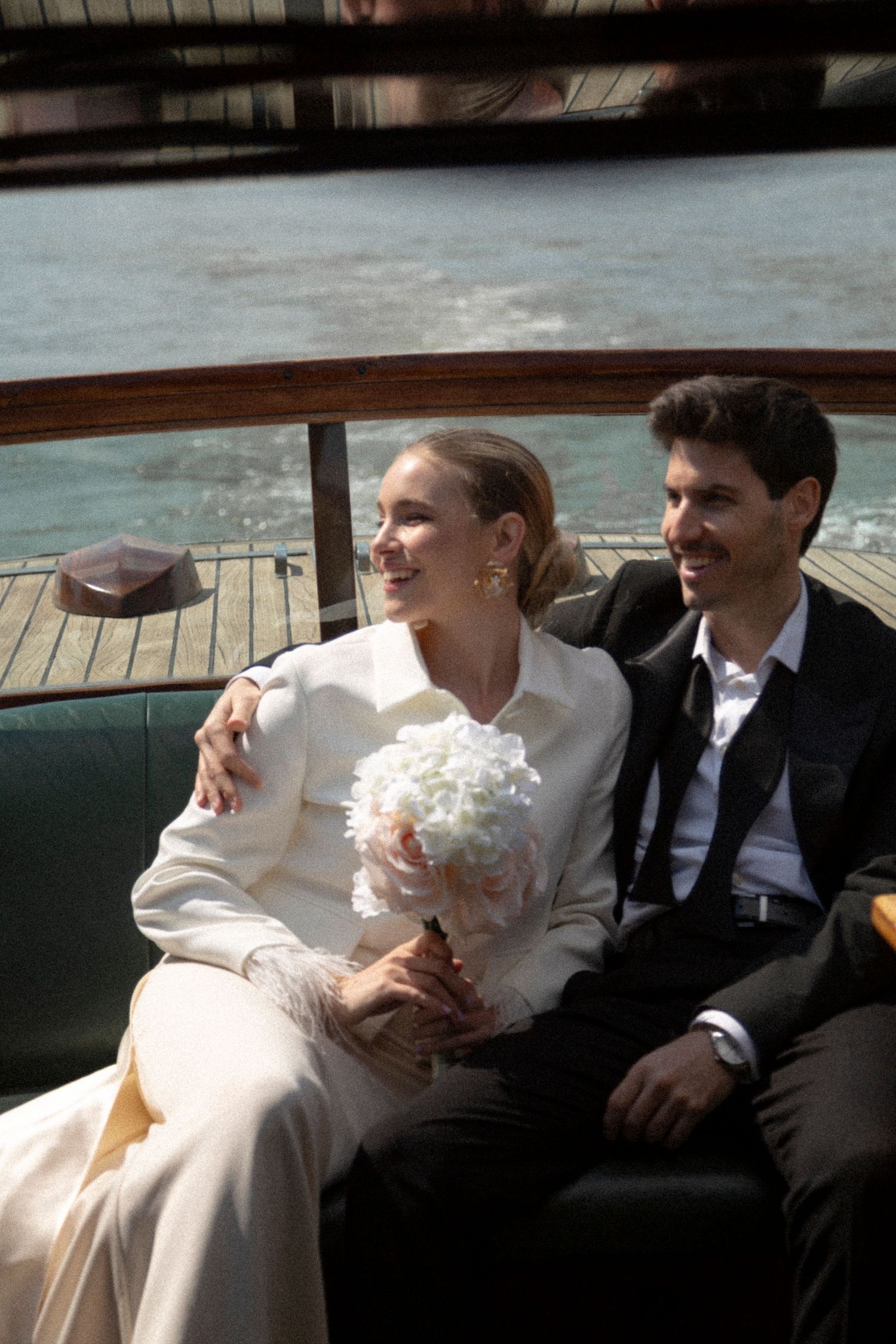bride-groom-wedding-photo-tuscany.jpg
