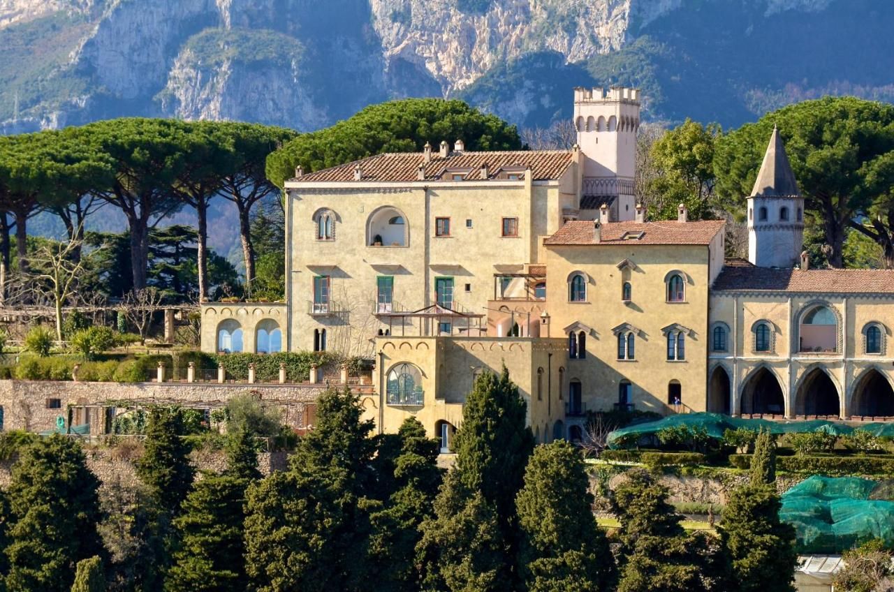 italian-villa-wedding-ceremony.jpg
