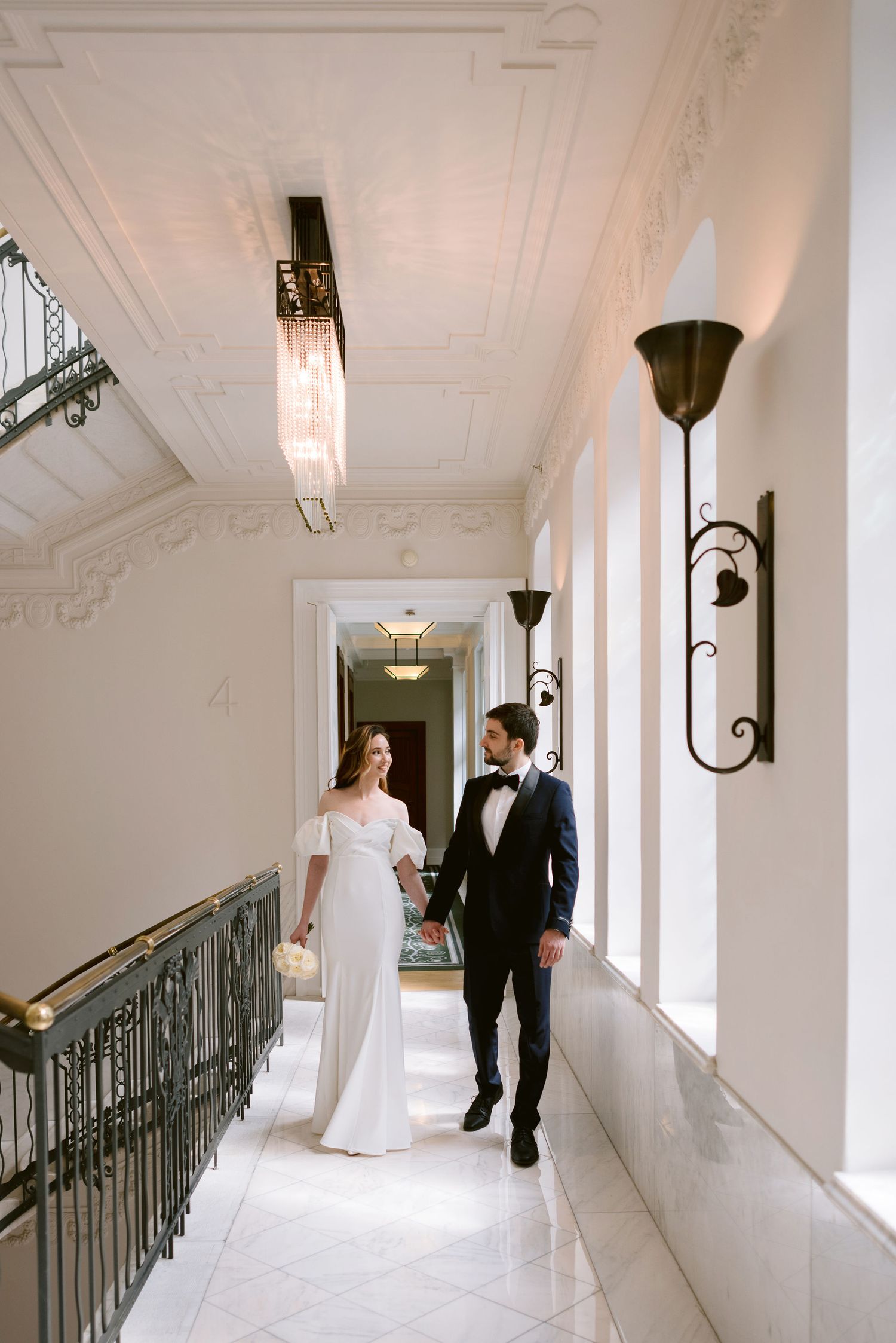 wedding-couple-lake-como-italy.jpg